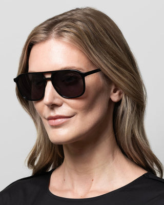 Robyn Black Aurinkolasit