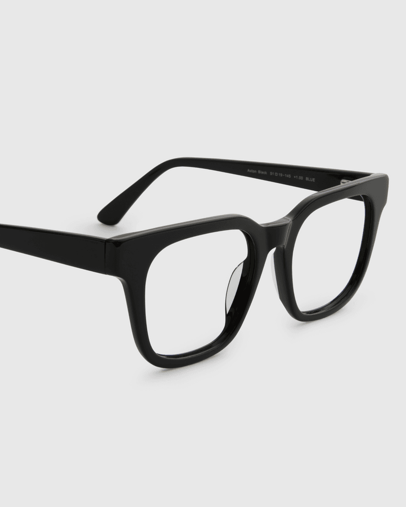 Axton Black Readers