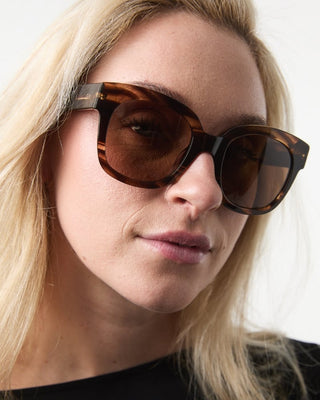 Chloe Dark Brown Zonnebrillen