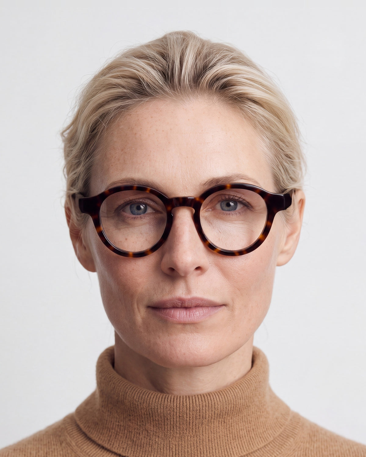 Nora in tortoiseshell, worn, Heather lenses