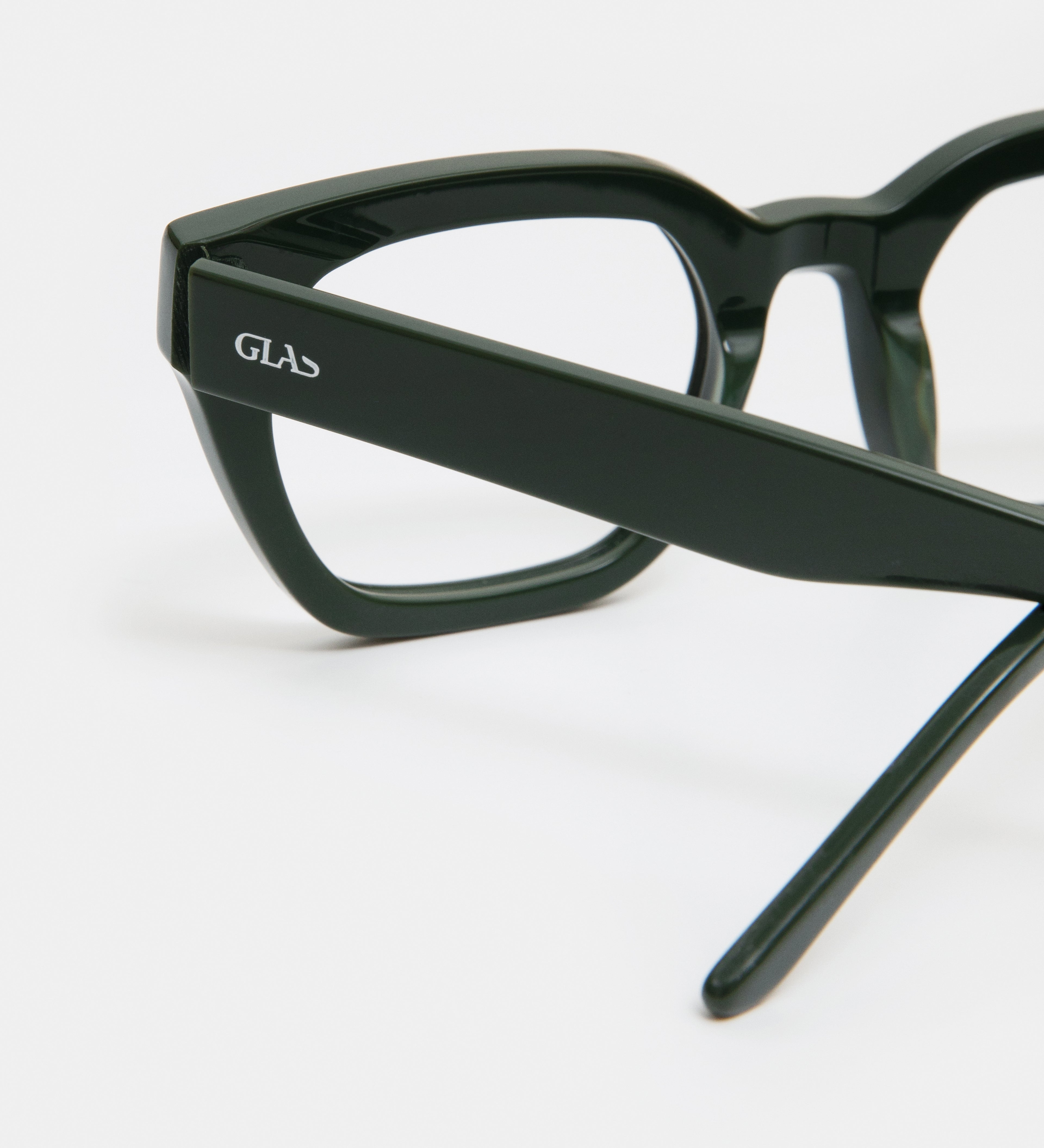 Kiara Dark Green Readers