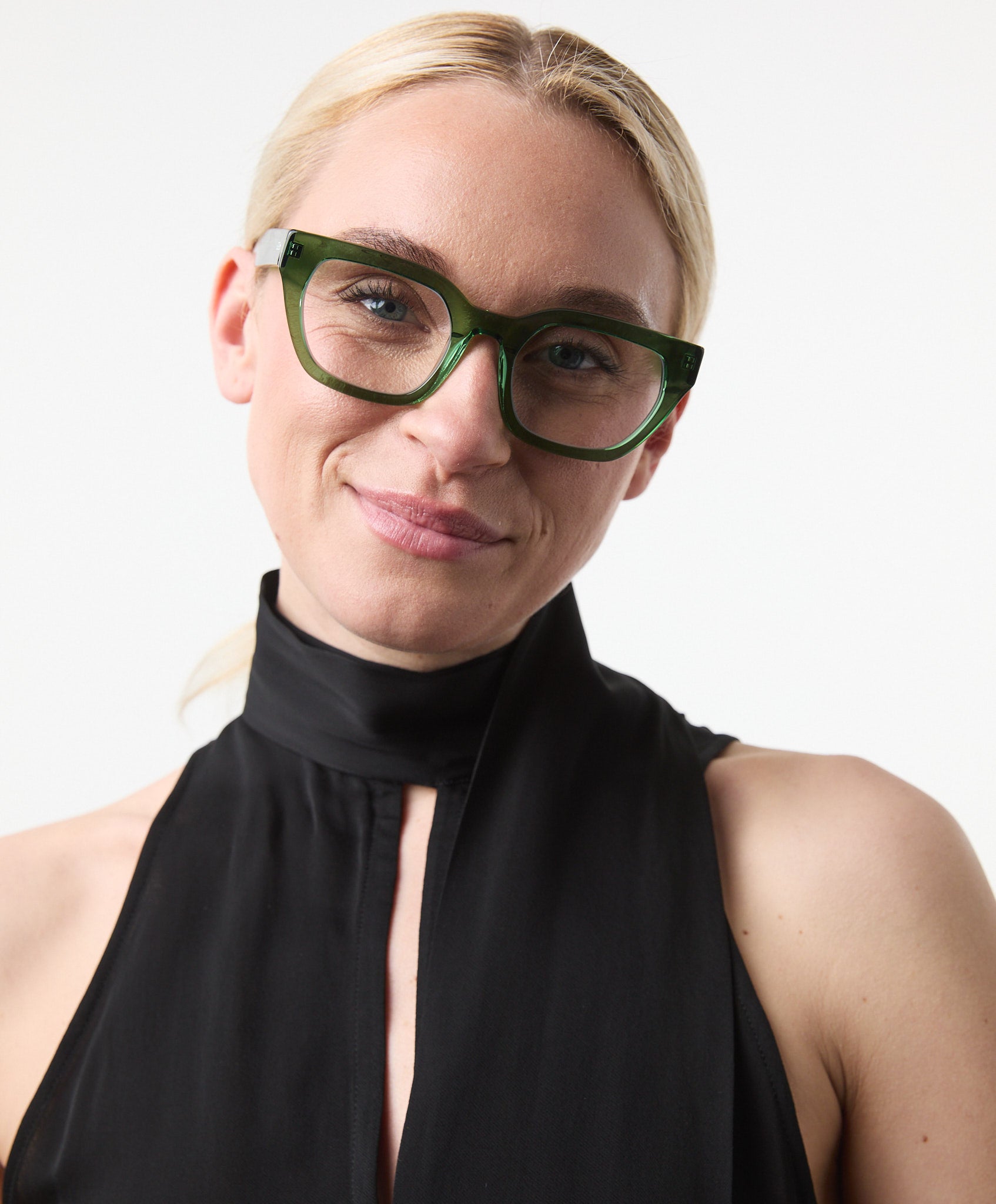 Kiara Dark Green Readers