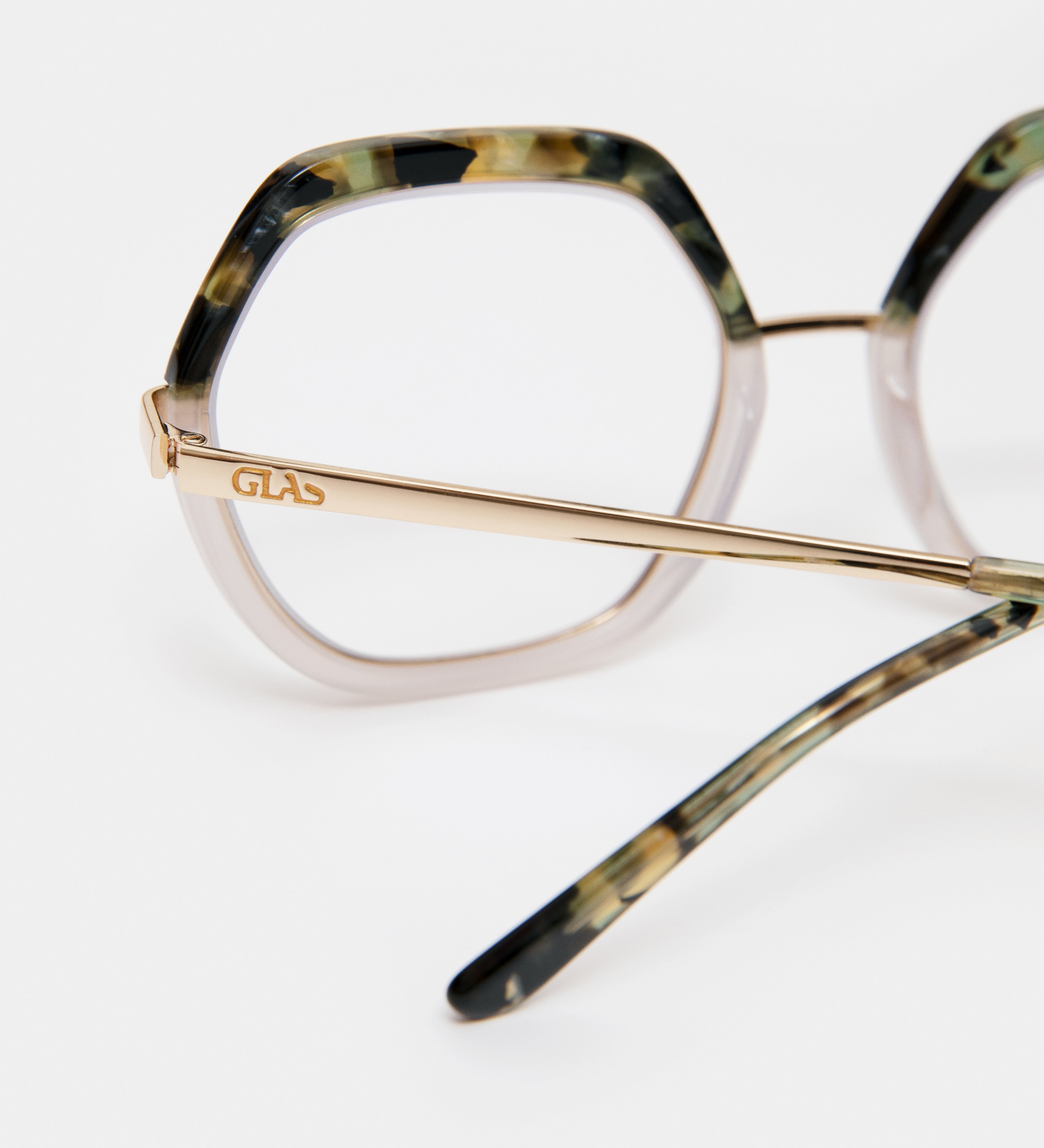 Marlene Pistachio Blue Light