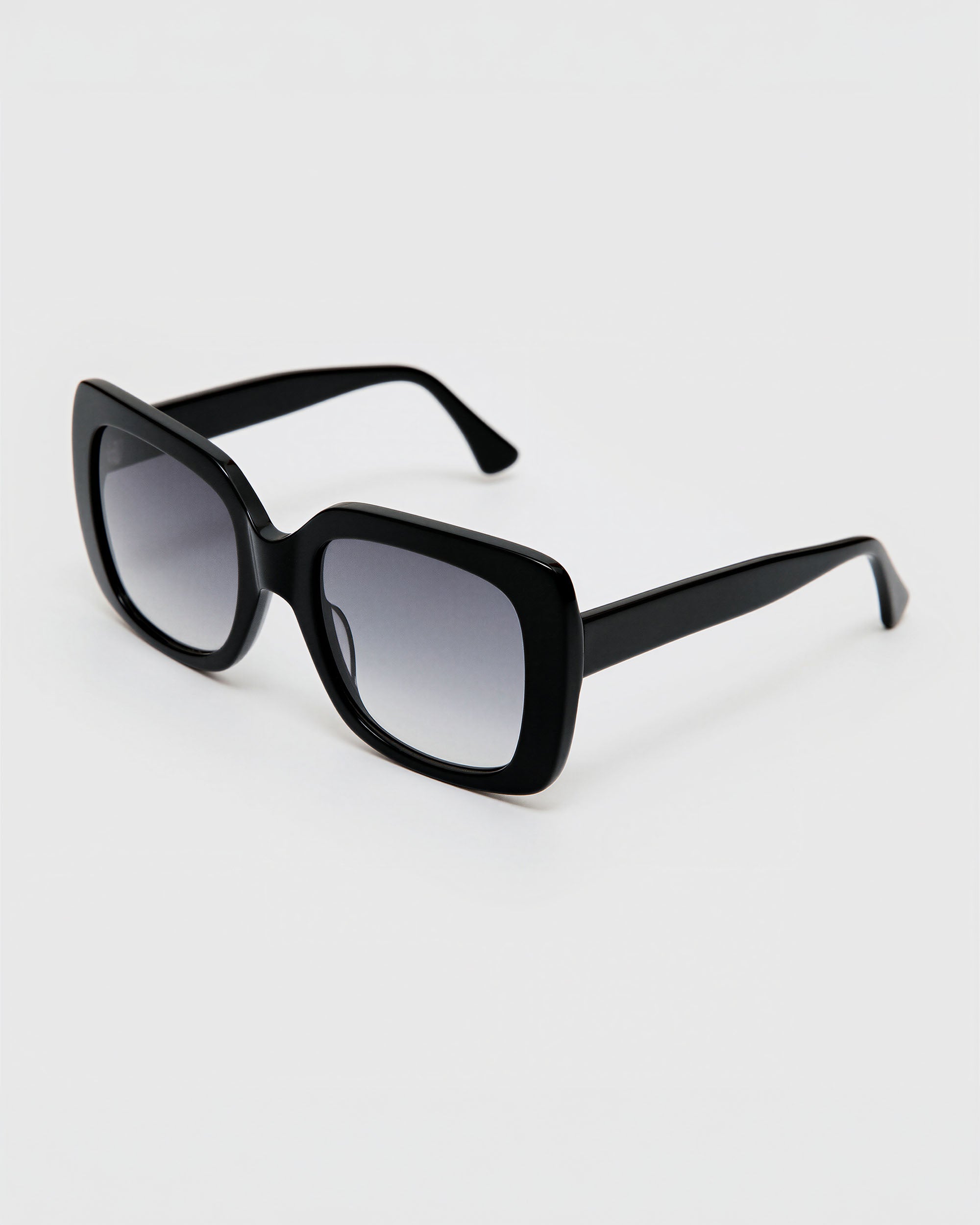 Mio Black Sunglasses
