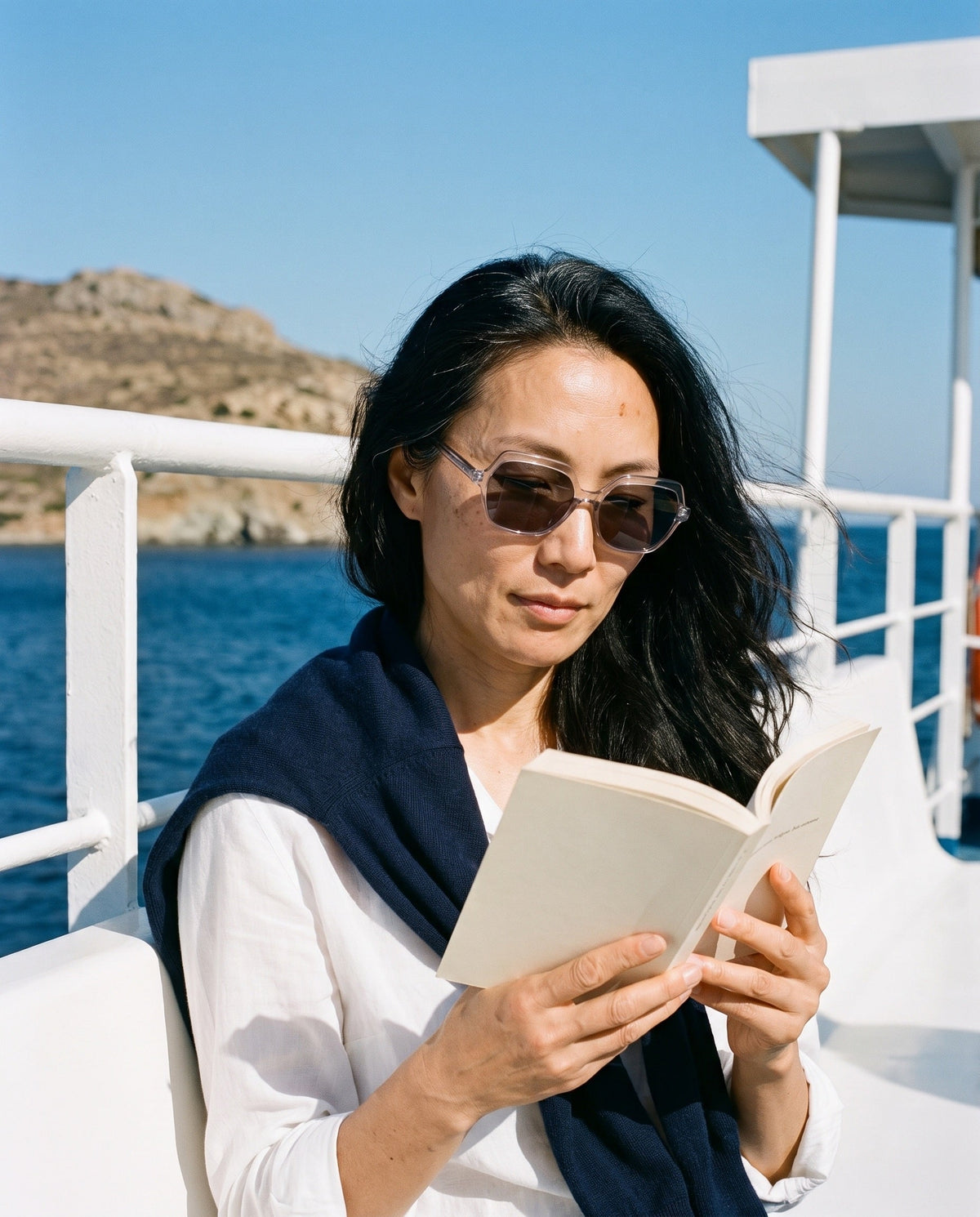 Andrea Smoke Progressive Sun Reader on a trip south