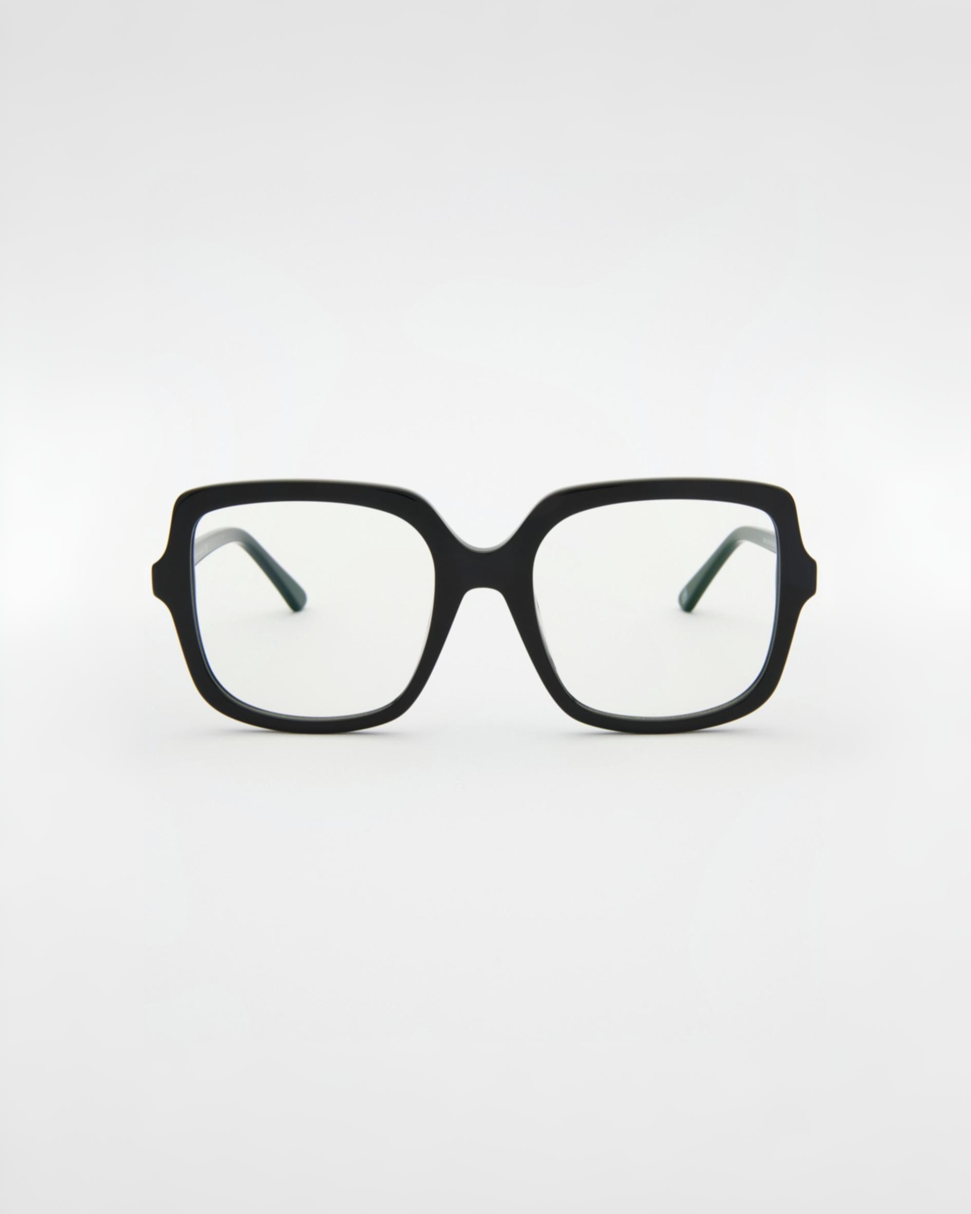 Elara Shiny Black Readers