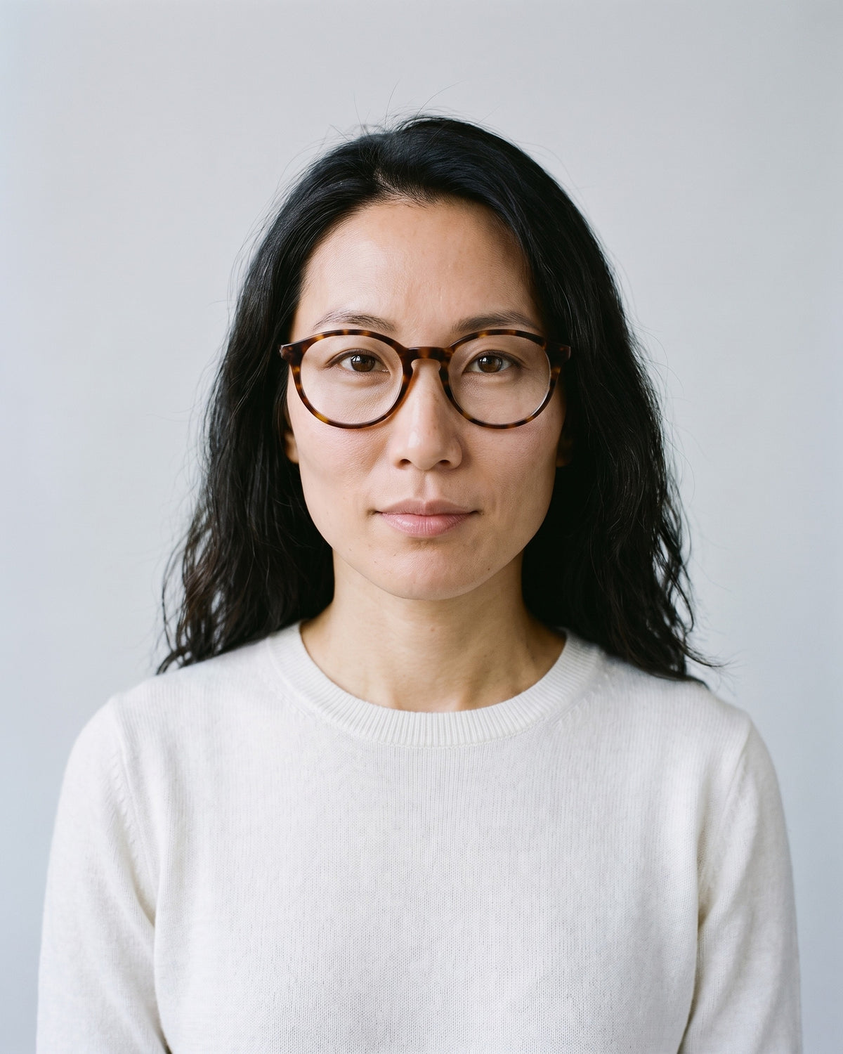 GLAS Jasmin Turtle Brown Blue Light – worn, studio